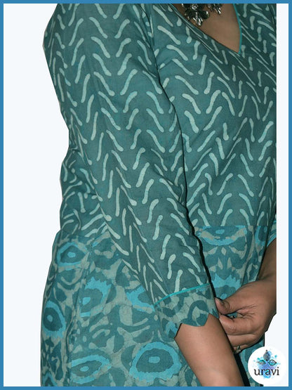 Amulya – Teal Dabu Handblock Dual Print Kurta with Scallop Sleeves