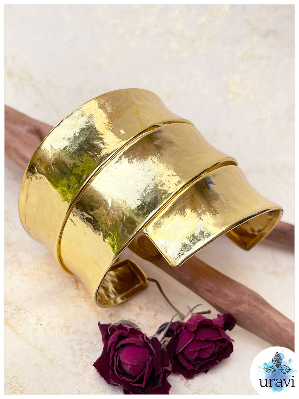 Cleopatra Shiny Gold Bracelet