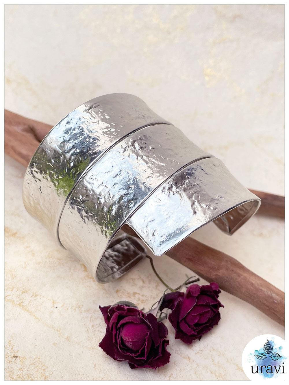 Cleopatra Shiny Gold Bracelet