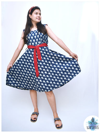 Kavya – Sanganeri Indigo Sleeveless Summer Dress