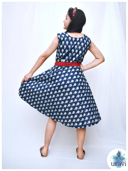 Kavya – Sanganeri Indigo Sleeveless Summer Dress
