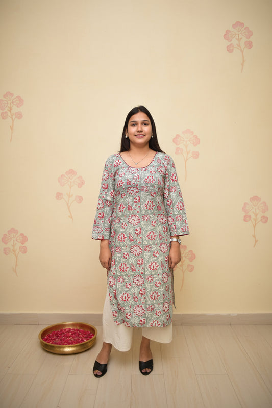 Taru – Sage Grey Kurta with Red-White Floral Dabu Print & Pin-Tucked Sleeves