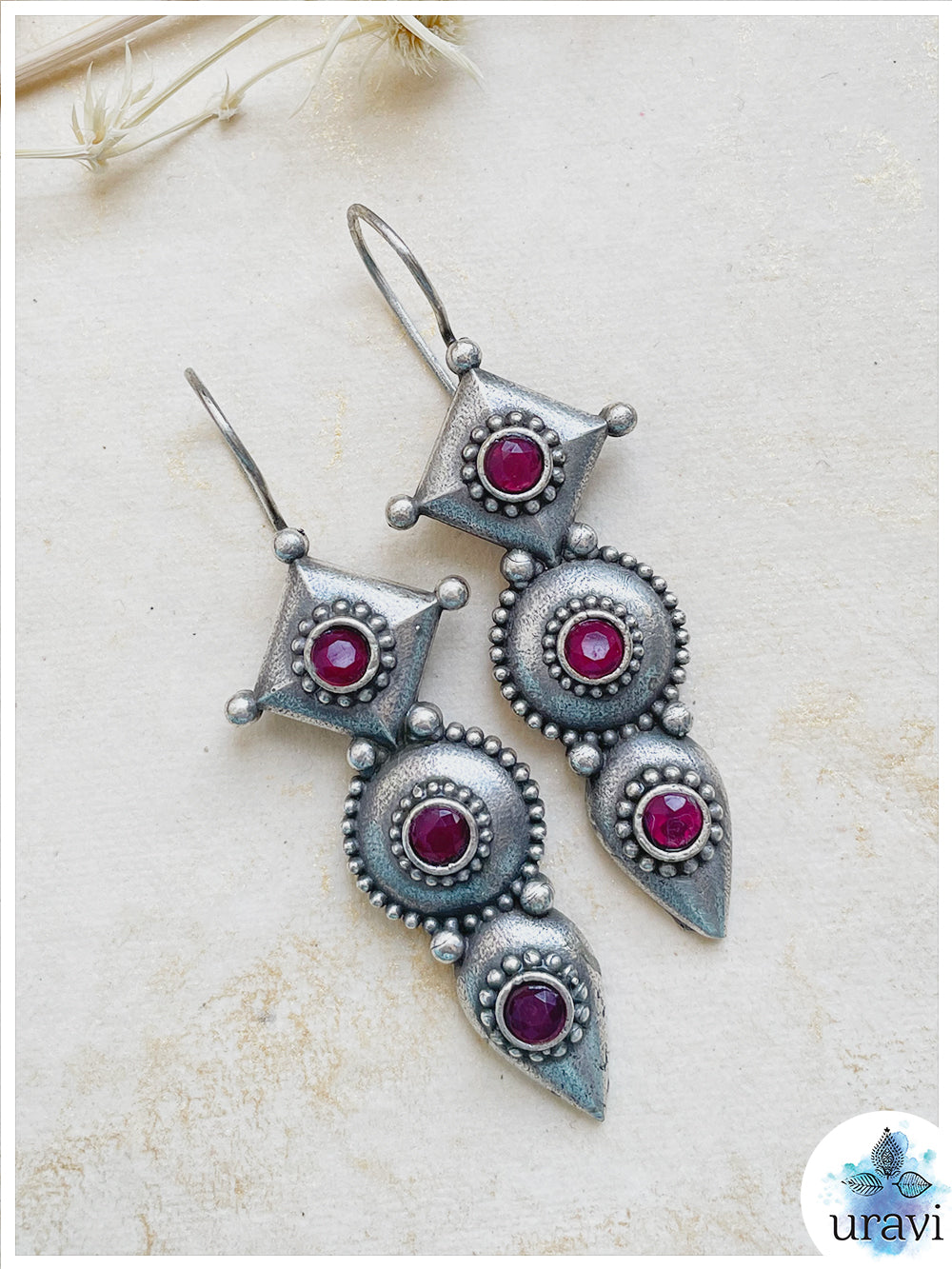 Lisa - Sliver Look Alike Dangler Earring