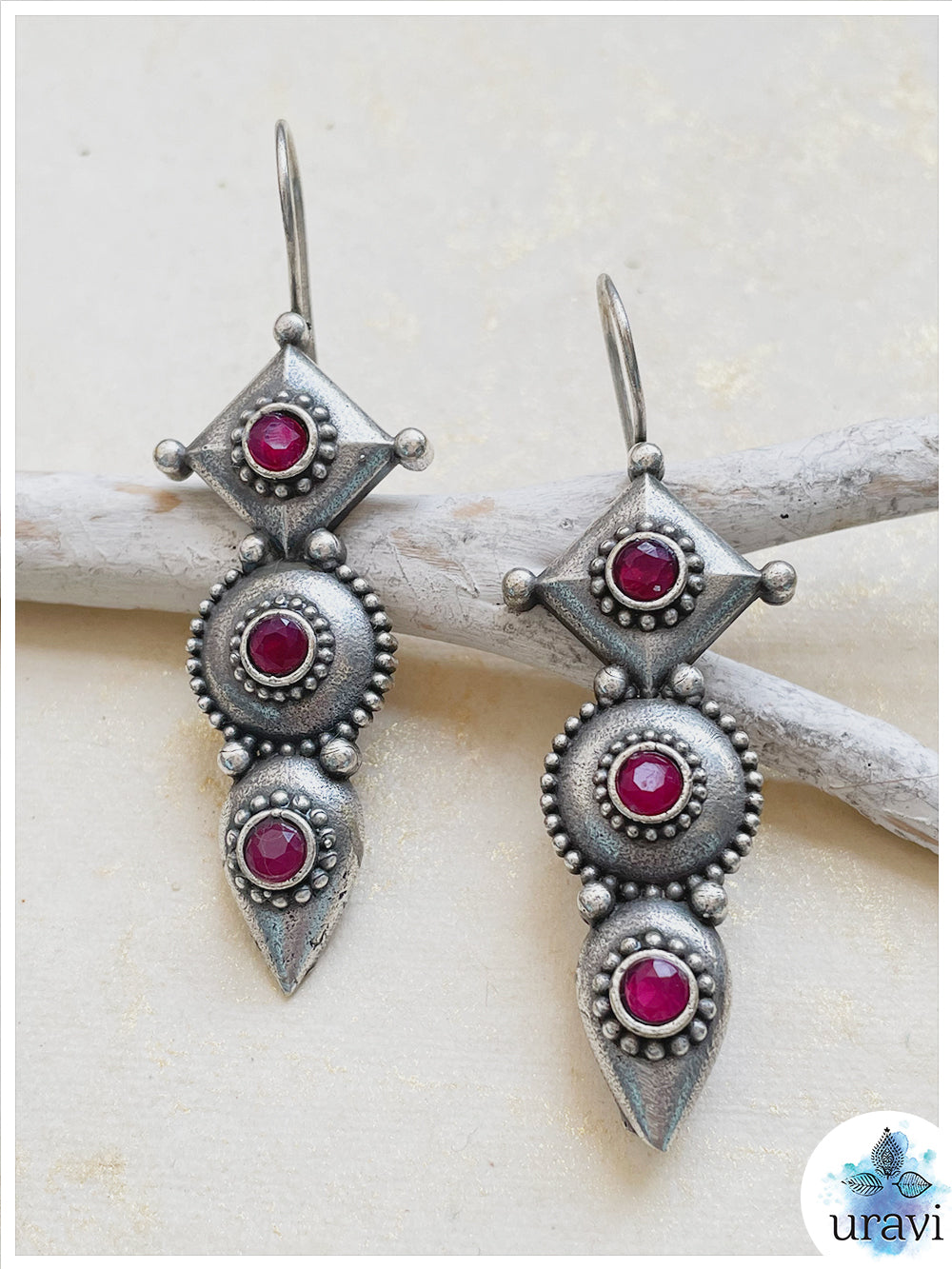 Lisa - Sliver Look Alike Dangler Earring