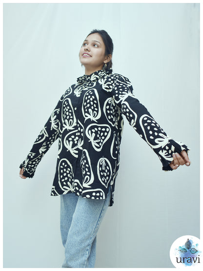 🩷 BlushBerry – Black Handblock Shirt with Ruffle Collar & Pleated Cuffs