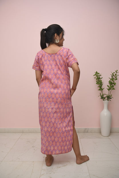 Gulaabi Raag – Sanganeri Kaftan Kurta in Kanta Cotton with Sea Shell Buttons