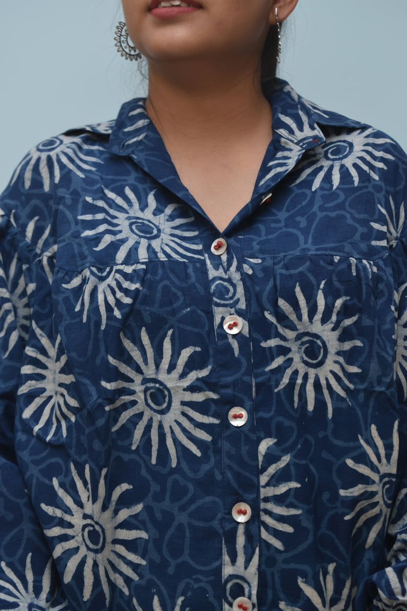 Neel Tara – Indigo Dabu Shirt with Sun Motif & Seashell Buttons