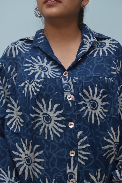 Neel Tara – Indigo Dabu Shirt with Sun Motif & Seashell Buttons