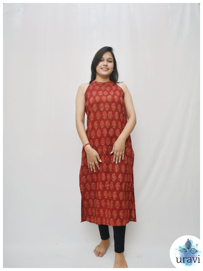 Varnika – Ajrak Halter Handblock Kurta