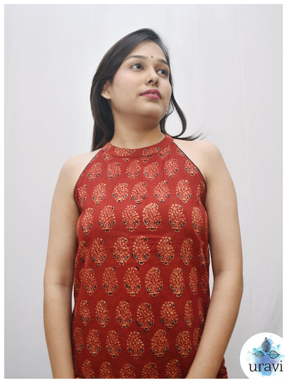 Varnika – Ajrak Halter Handblock Kurta