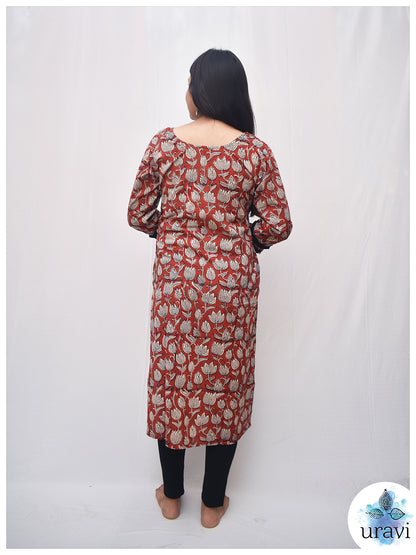 Varnika – High-Low Bagru Kurta with Lotus Bel Print