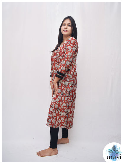 Varnika – High-Low Bagru Kurta with Lotus Bel Print