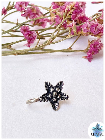 Star Flower - non-piercing Nose Pin