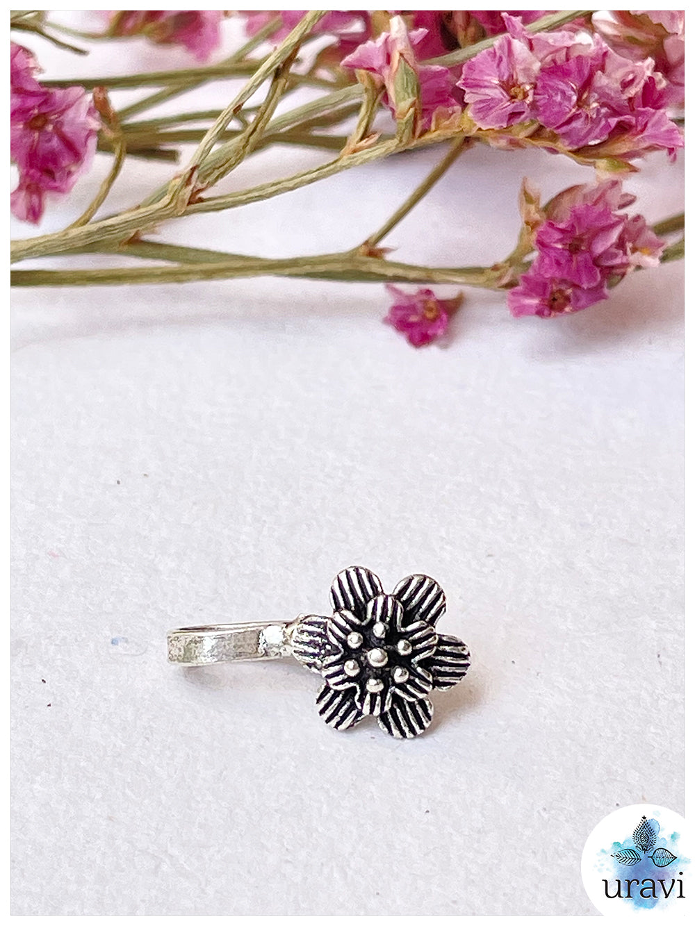 Roop Tara - non-piercing Nose Pin