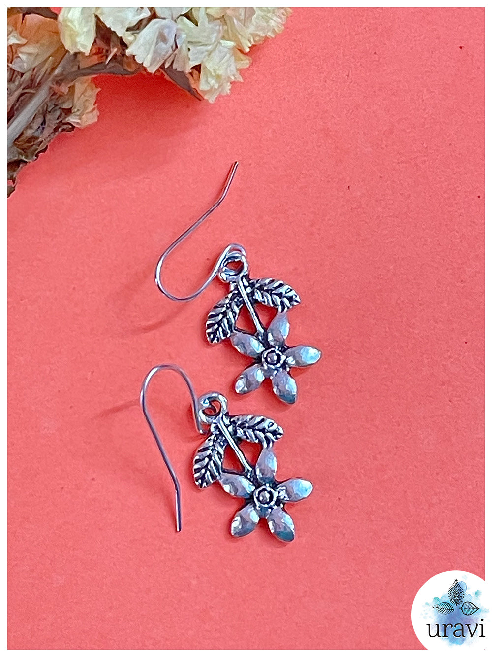 Smiling Flower - Floral Small Dangler Earrings