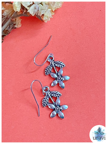 Smiling Flower - Floral Small Dangler Earrings