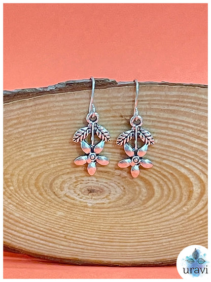 Smiling Flower - Floral Small Dangler Earrings