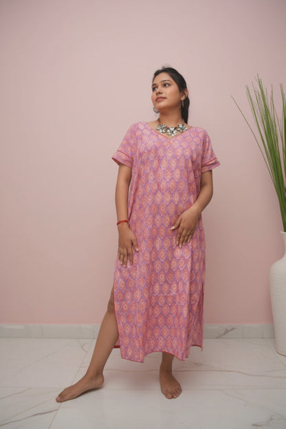 Gulaabi Raag – Sanganeri Kaftan Kurta in Kanta Cotton with Sea Shell Buttons