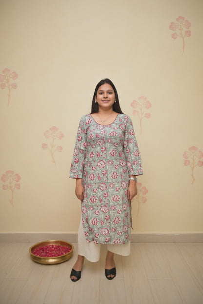 Taru – Sage Grey Kurta with Red-White Floral Dabu Print & Pin-Tucked Sleeves
