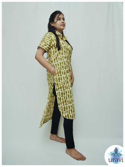 Tarang – Sanganeri Kurta with Fish Print & U-Hem